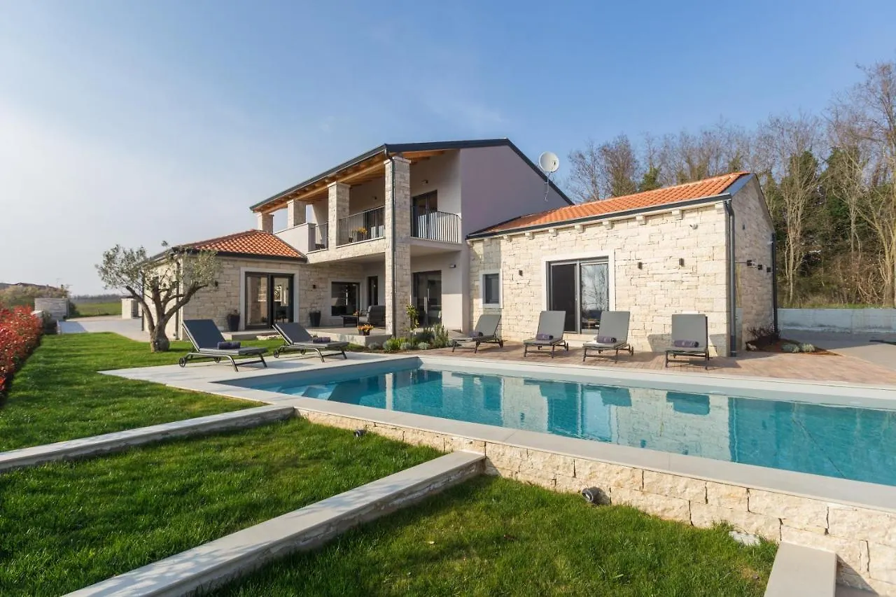 Villa Harmony Radetici 0*,