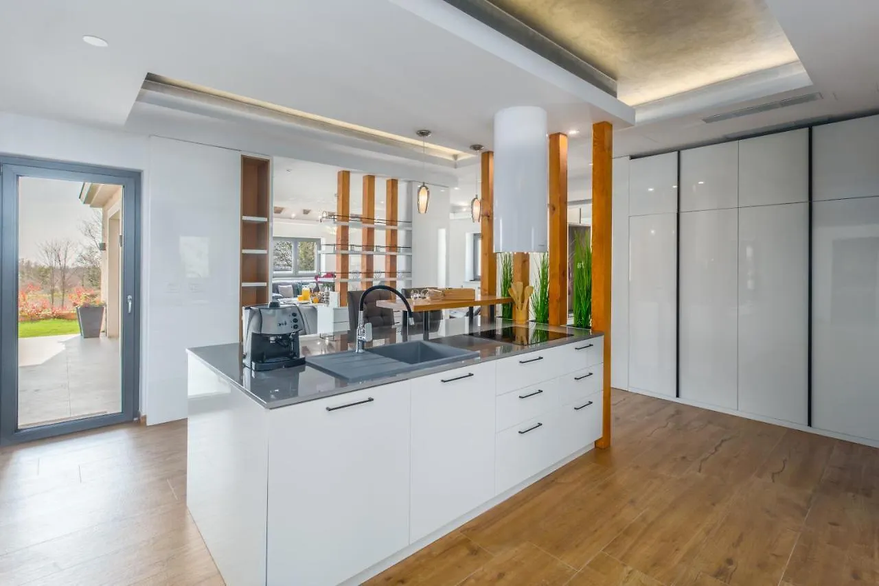 Villa Harmony Radetici 0*,  Croatia
